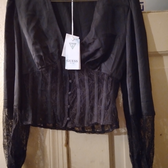 Guess Amira Lace Blouse - Picture 3 of 4